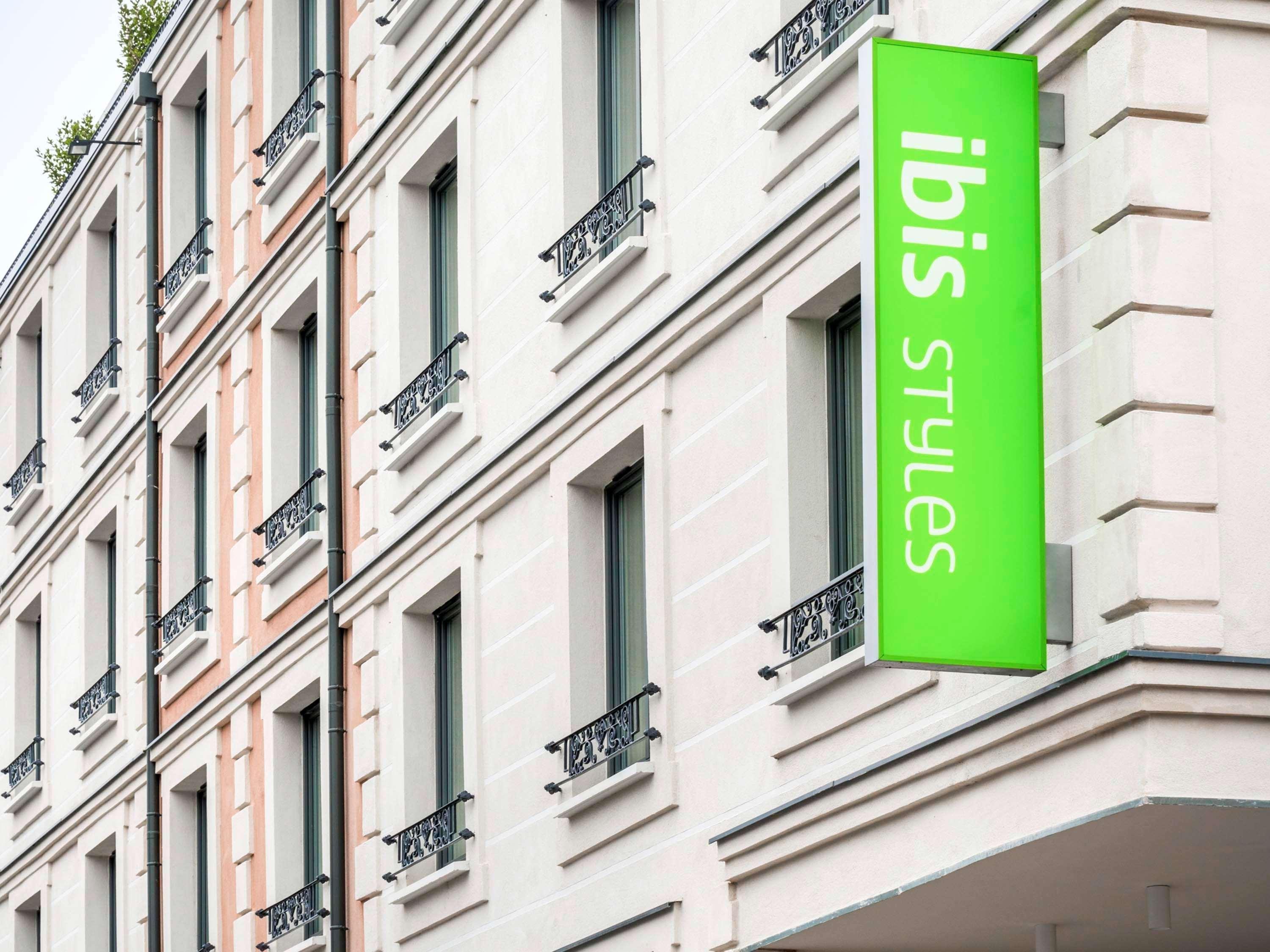 Ibis Styles Clamart Gare Grand Paris Экстерьер фото