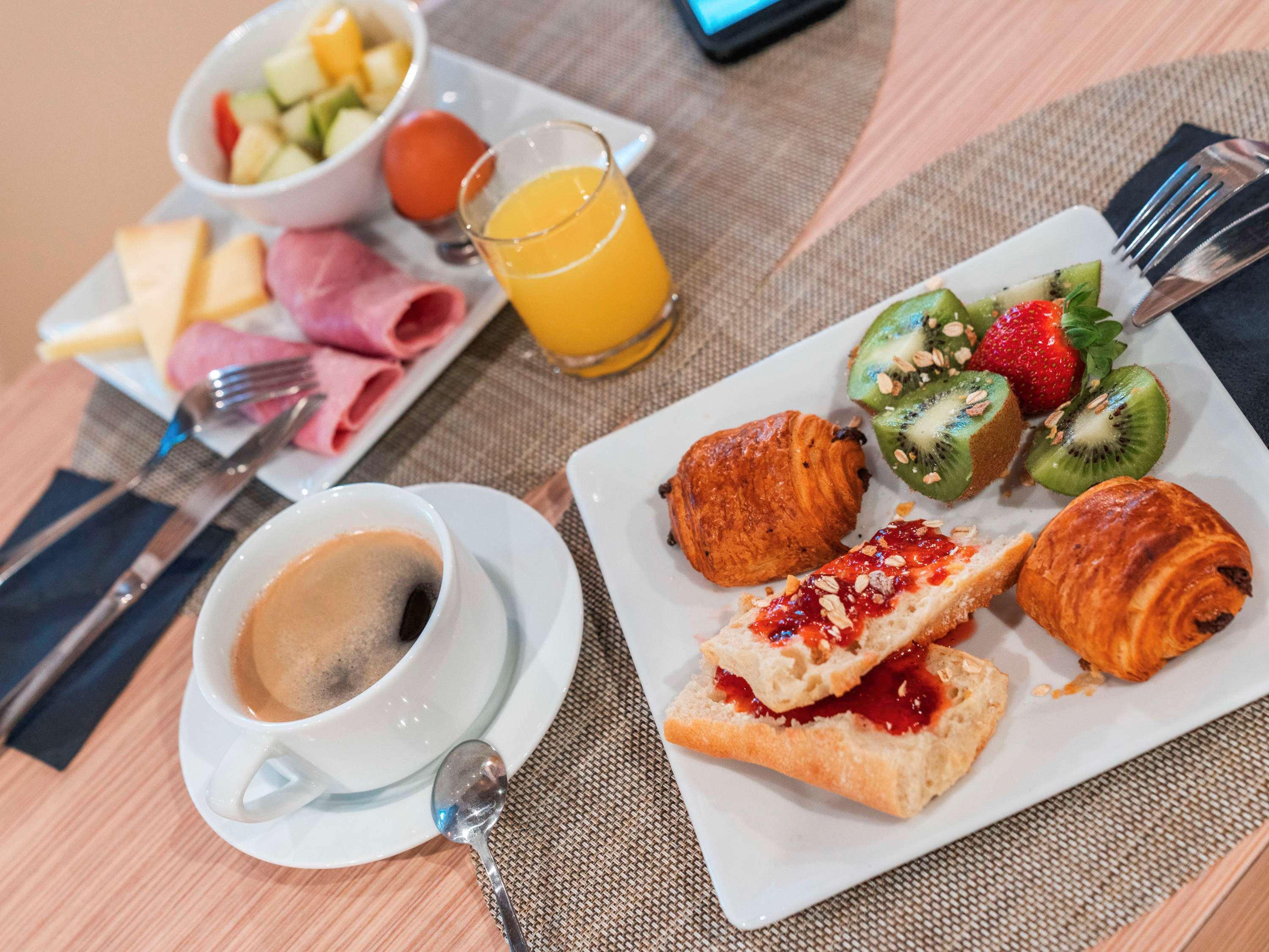 Ibis Styles Clamart Gare Grand Paris Экстерьер фото